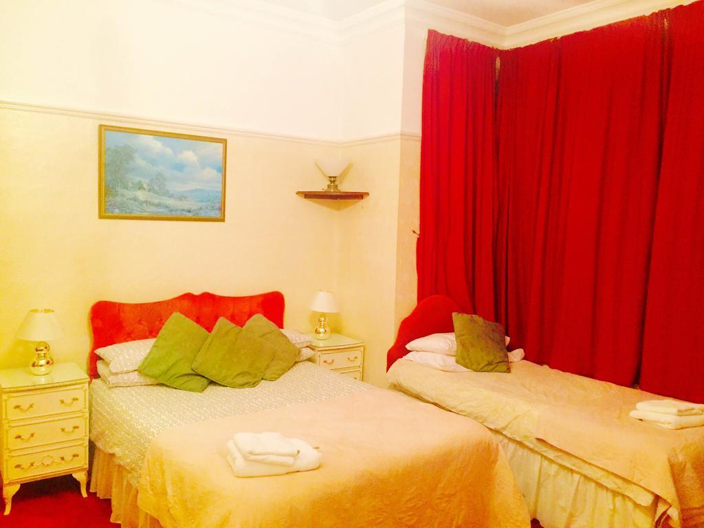 Southend Inn Hotel - Close To Beach, Train Station & Southend Airport Bilik gambar